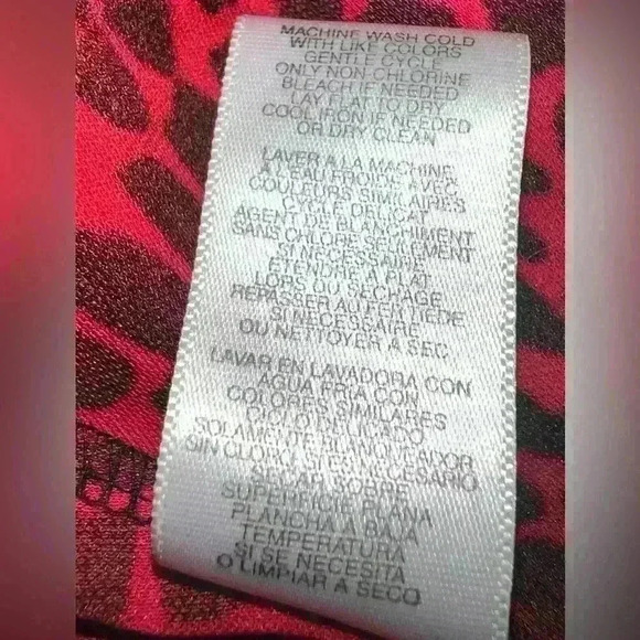 Mkors red/black  animalprint Sz S/P Sleeveless Mock Neck Mob Wife Office Siren - Picture 7 of 7